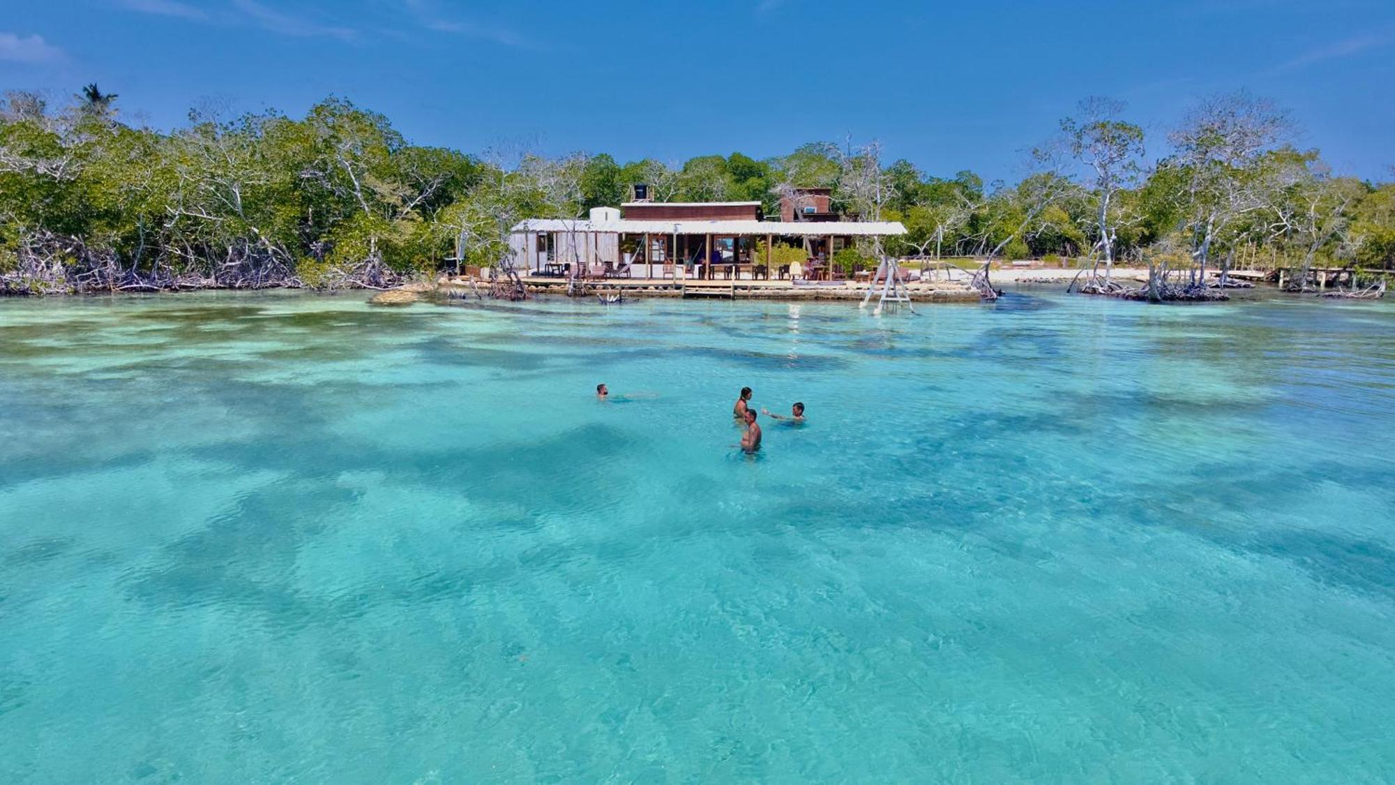Medusa Hostel Isla Tintipan Tintipan Island Экстерьер фото