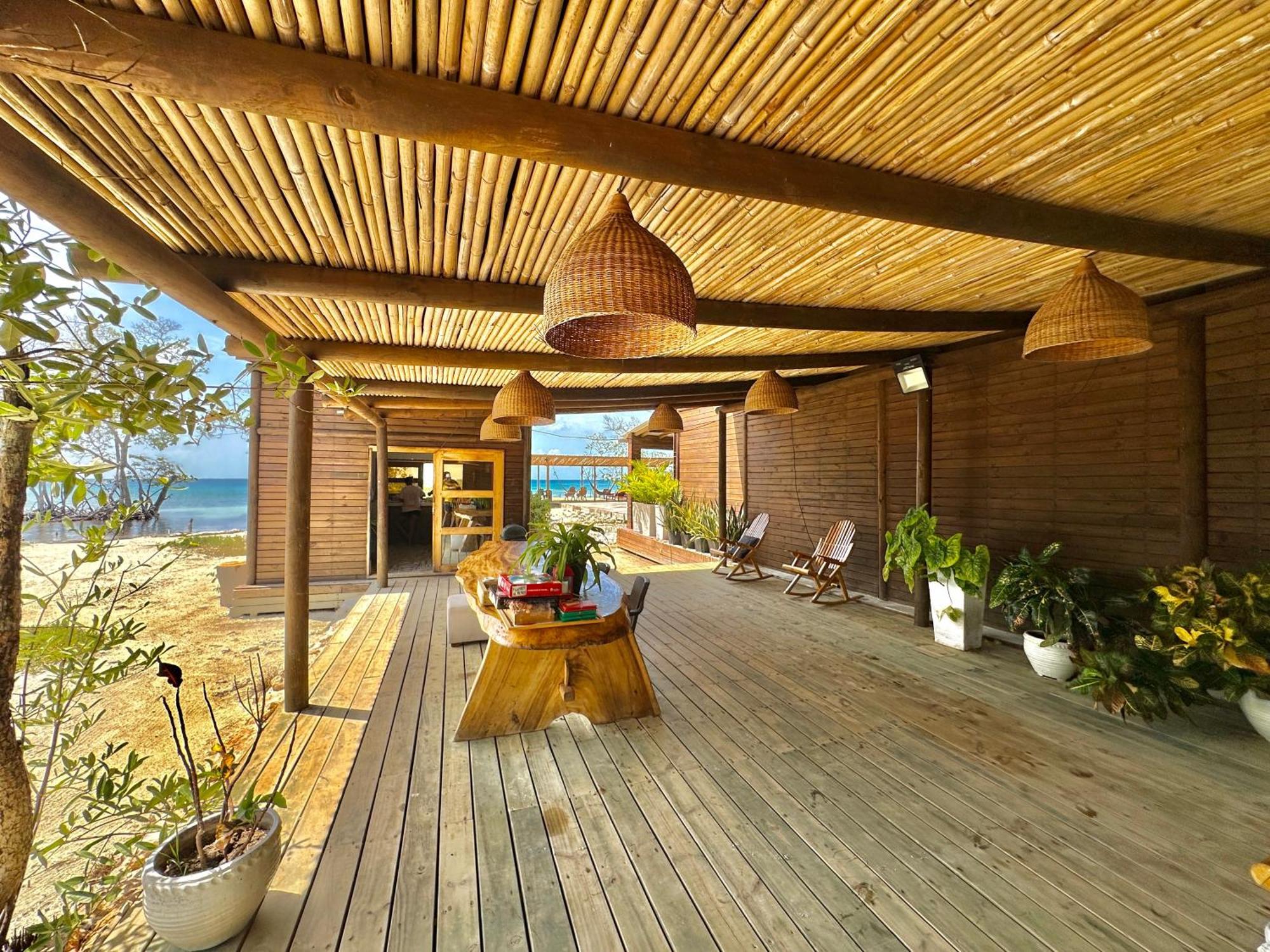 Medusa Hostel Isla Tintipan Tintipan Island Экстерьер фото