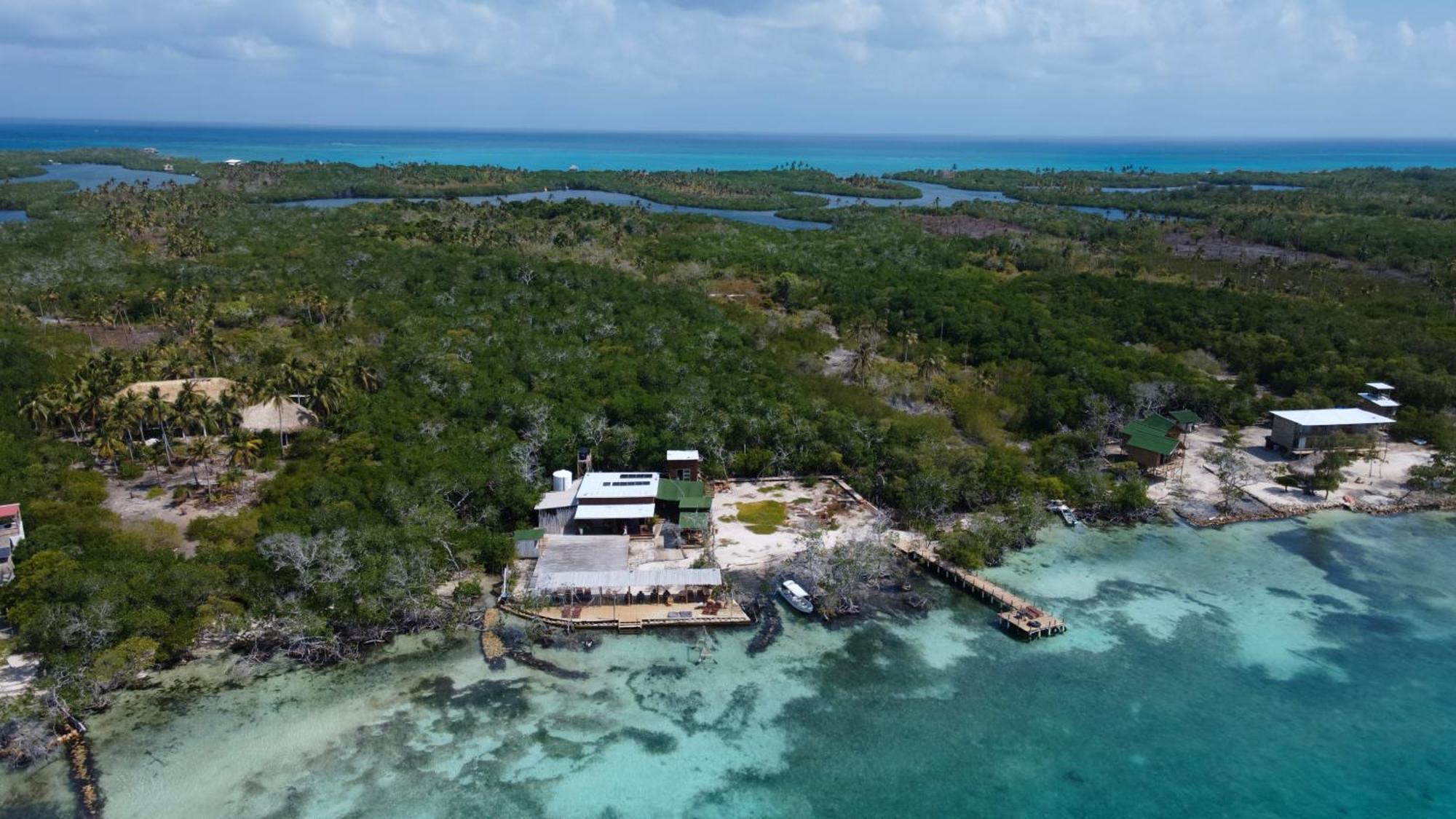 Medusa Hostel Isla Tintipan Tintipan Island Экстерьер фото